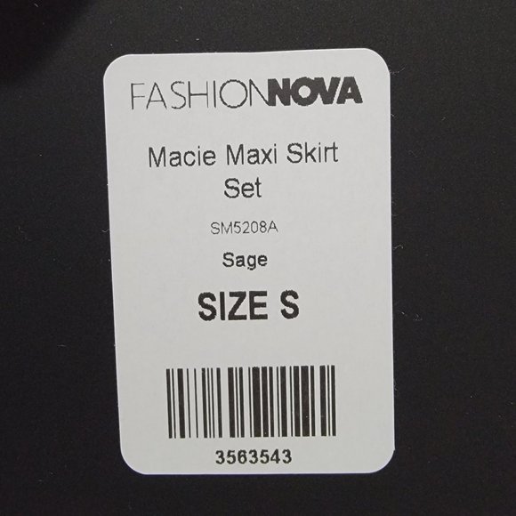 Skirt Set - Picture 2 of 5